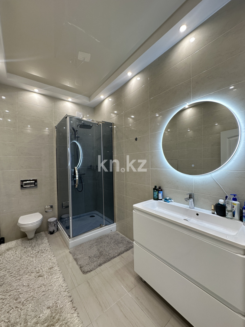 Продажа 4-комнатной квартиры, 198 м², ул. Ботаническая, дом  12/12 в Караганде - фото 36