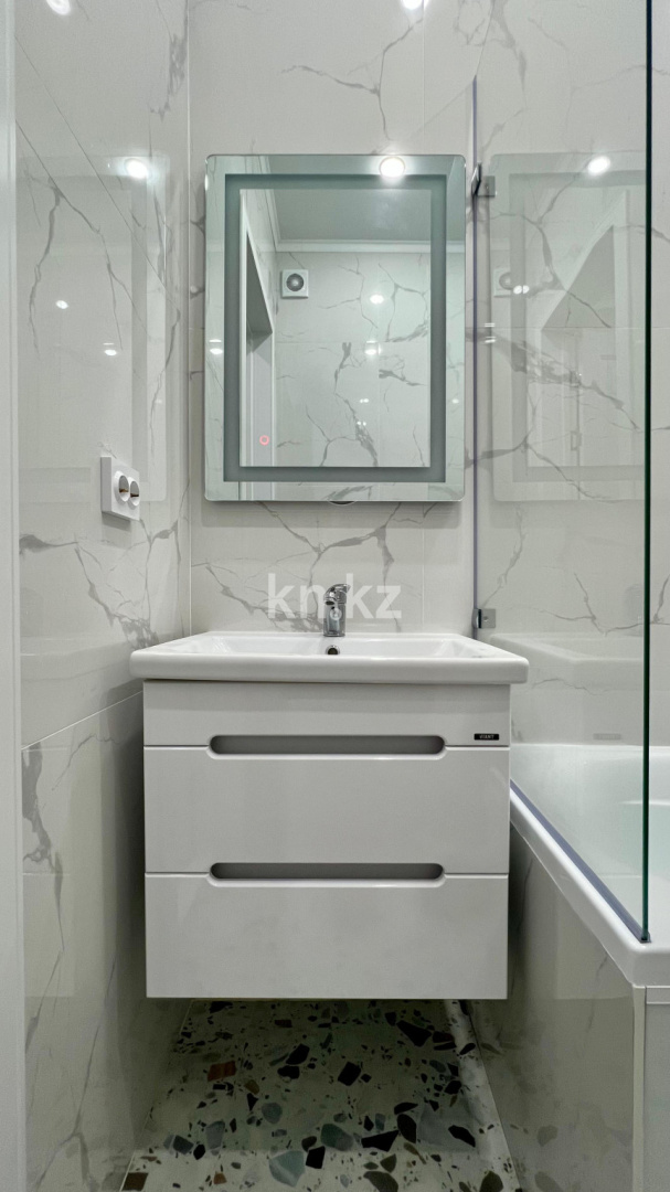 Аренда 1-комнатной квартиры посуточно, 50 м², ул. Бокейхана, дом  24 - пр. Мангилик Ел - Аренда квартир посуточно в Астане без посредников фото 10 из 12