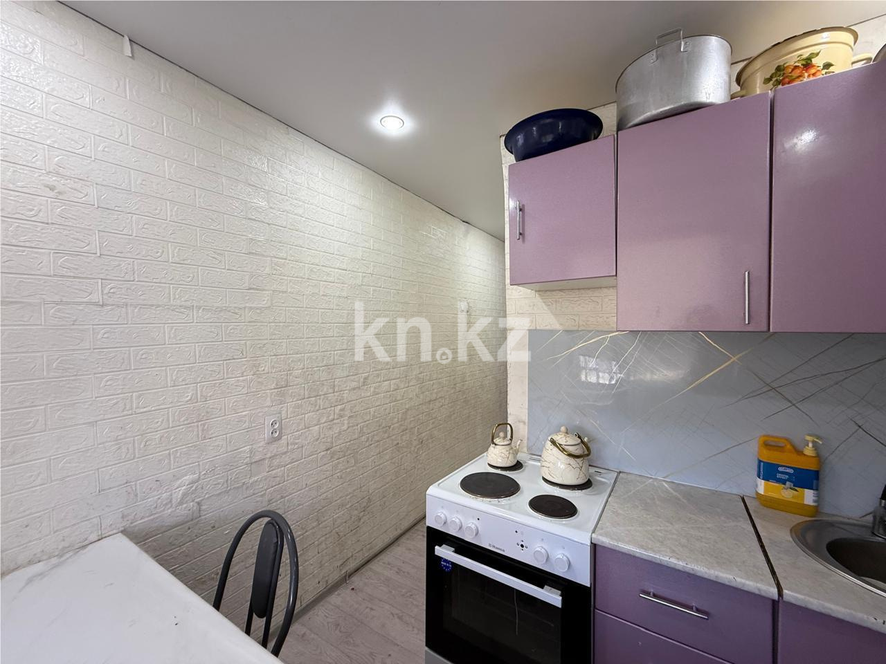 Продажа 3-комнатной квартиры, 53 м², мкр-н 15, дом  6 в Караганде - фото 8