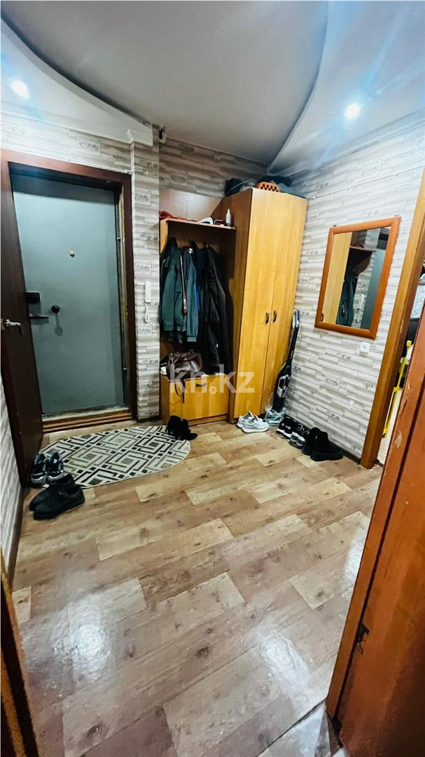 Продажа 3-комнатной квартиры, 61 м², мкр-н 14 в Караганде - фото 16