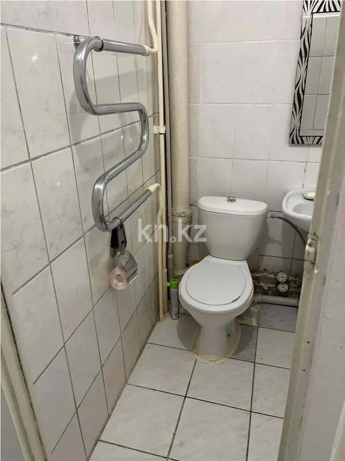 Продажа 1-комнатной квартиры, 32 м², мкр-н Аксай-2, дом  2 в Алматы - фото 3