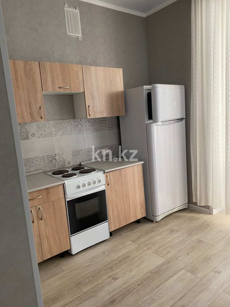 Аренда 4-комнатной квартиры, 111 м², пр. Сарыарка, дом  1 - Аренда квартиры помесячно в Астане фото 2 из 4