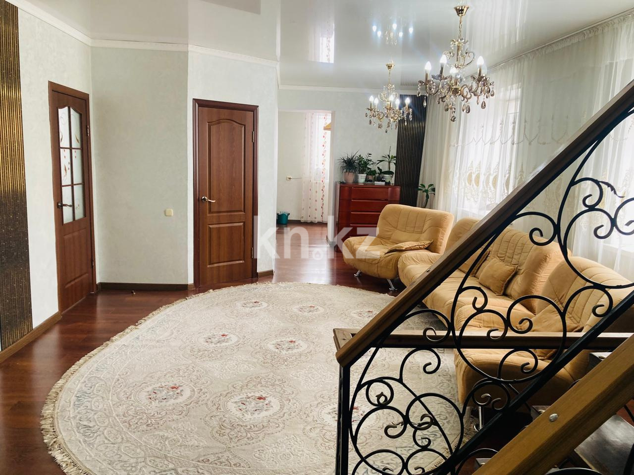 Продажа 5-комнатного дома, 289 м², ул. Карибжанова в Караганде - фото 14