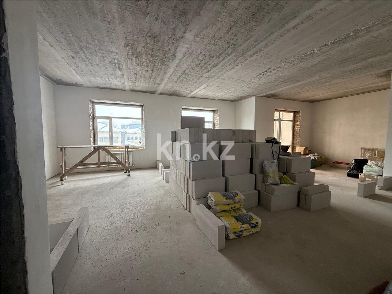 Продажа 2-комнатной квартиры, 74 м² - Продажа двухкомнатных квартир в кирпичном доме в Казахстане - страница 4 фото 1 из 9