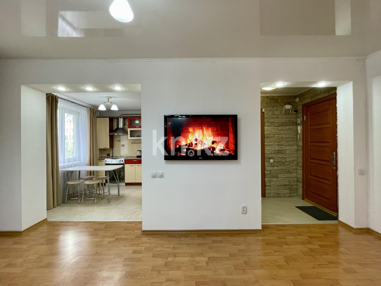 Аренда 2-комнатной квартиры посуточно, 1 м², ул. Букетова, дом  65 - Аренда квартир посуточно в Петропавловске фото 16 из 20