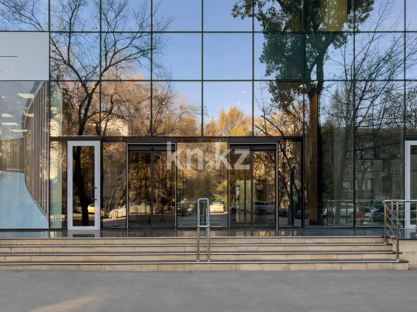 Аренда , ул. Наурызбай батыра, дом  17а - Аренда офисных и торговых помещений в Алматы фото 8 из 11