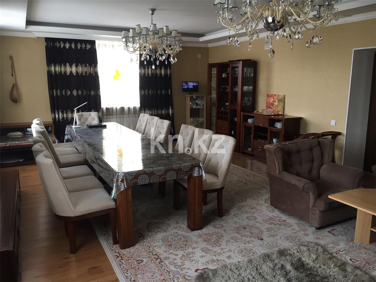 Продажа 6-комнатного дома, 343 м², ул. Жандарбековой - Продажа  пятикомнатных домов, коттеджей в Караганде с фото фото 2 из 32