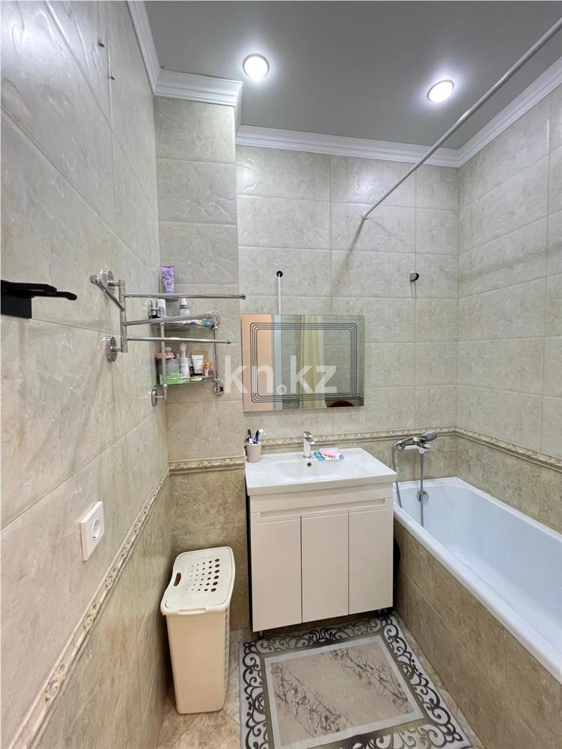 Продажа 2-комнатной квартиры, 62 м², ул. Дюсембекова, дом  83/1 - Продажа квартир в Караганде фото 8 из 19