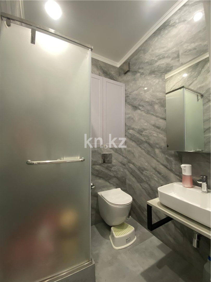 Продажа 4-комнатной квартиры, 98.7 м², ул. Казыбек би в Астане - фото 9