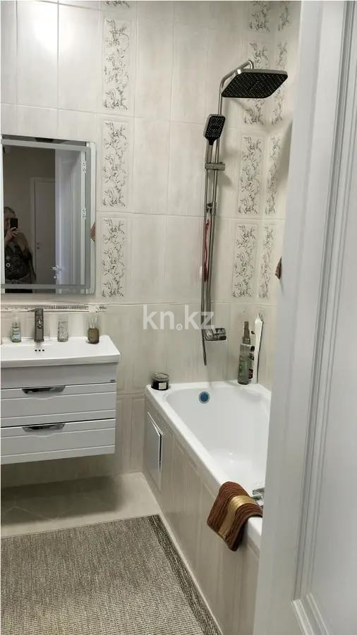 Продажа 2-комнатной квартиры, 65.4 м² в Астане - фото 4