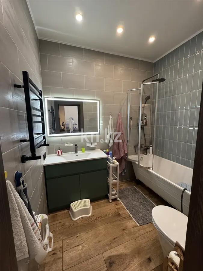 Продажа 3-комнатной квартиры, 92 м², ул. Каппарова, дом  9/12 в Алматы - фото 4