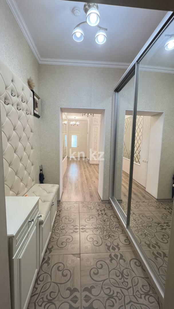 Продажа 4-комнатной квартиры, 142 м² в Астане