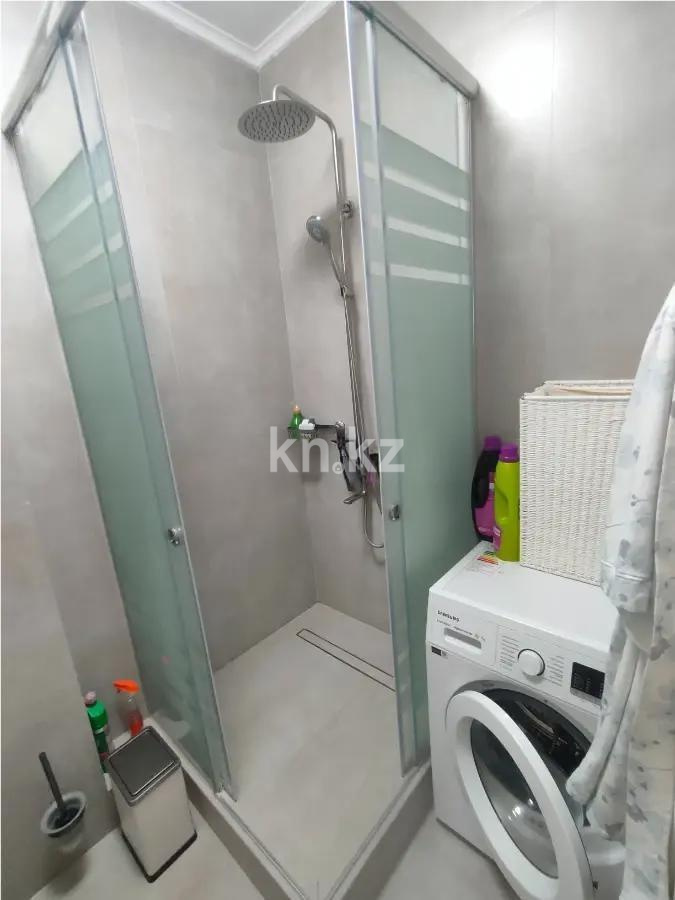 Продажа 3-комнатной квартиры, 63 м², мкр-н Калкаман-1, дом  5 в Алматы - фото 4