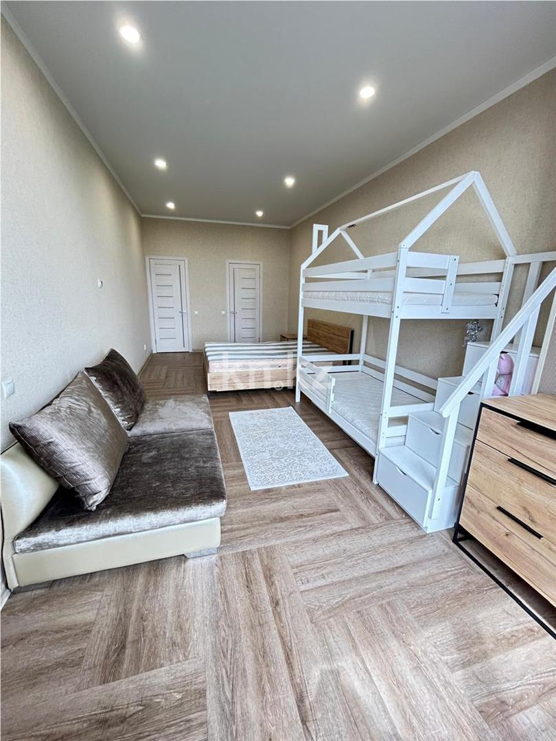 Продажа 2-комнатной квартиры, 65 м², ул. Алиханова, дом  37/4 - Продажа квартир в Караганде фото 26 из 32