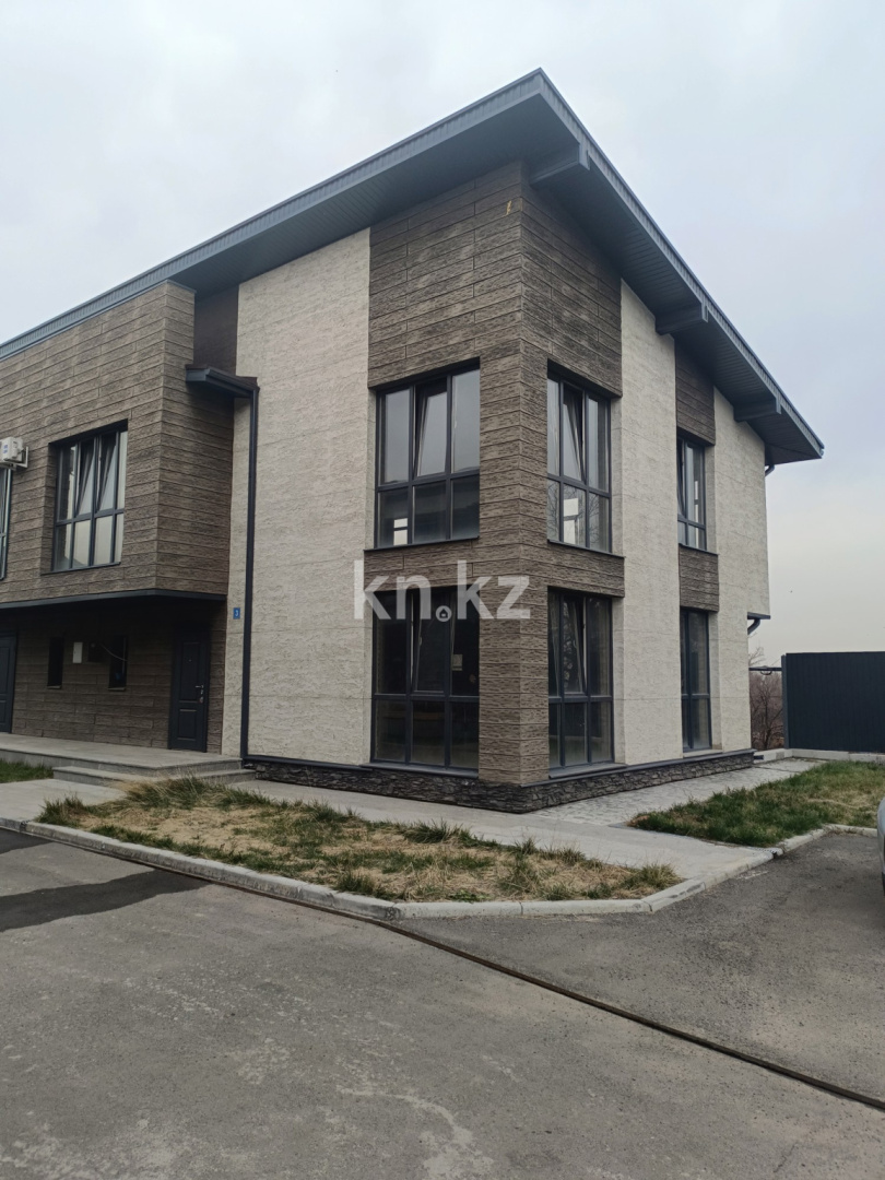 Продажа 6-комнатного дома, 320 м², ул. Мангистауская - Продажа домов, коттеджей в Алматы фото 2 из 16