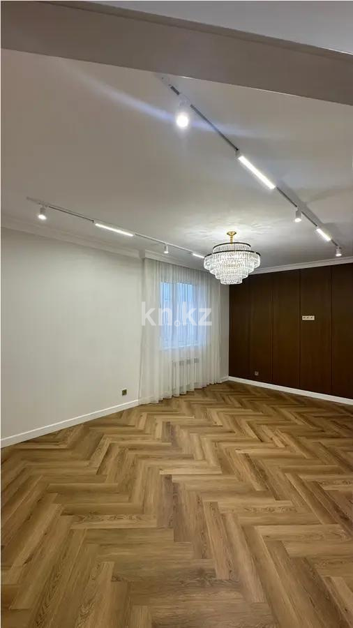 Продажа 3-комнатной квартиры, 100 м², ул. Е-321, дом  22 в Астане - фото 2