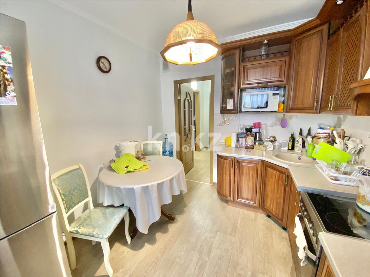 Продажа 3-комнатной квартиры, 64 м², мкр. Голубые Пруды - Продажа квартир в Караганде фото 13 из 19