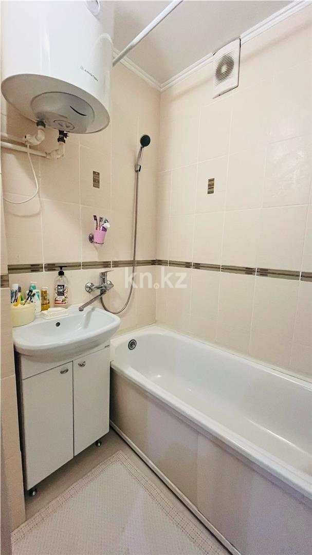 Продажа 3-комнатной квартиры, 70 м², пр. Республики в Караганде - фото 13