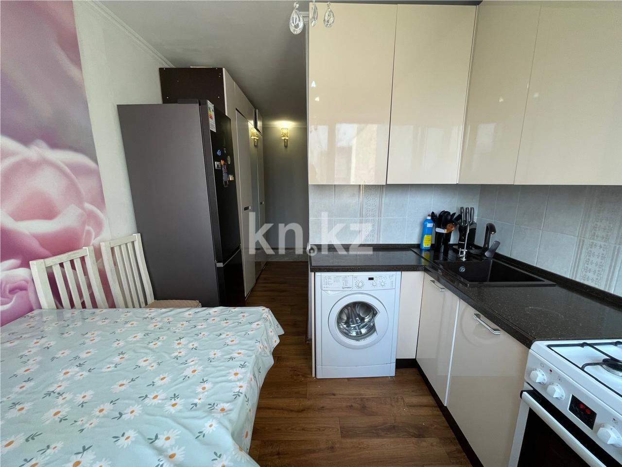 Продажа 3-комнатной квартиры, 68 м², ул. Сатыбалдина, дом  10 в Караганде - фото 9