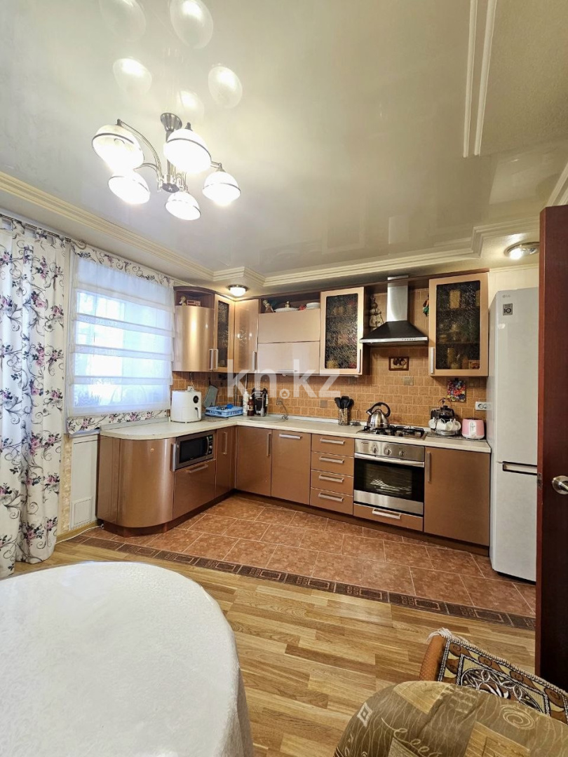 Продажа 3-комнатной квартиры, 82 м² - Недвижимость в Костанае фото 1 из 23