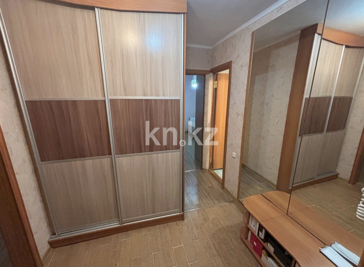 Продажа 2-комнатной квартиры, 41.5 м², пр. Республики, дом  18 - Продажа квартир в Караганде фото 1 из 11