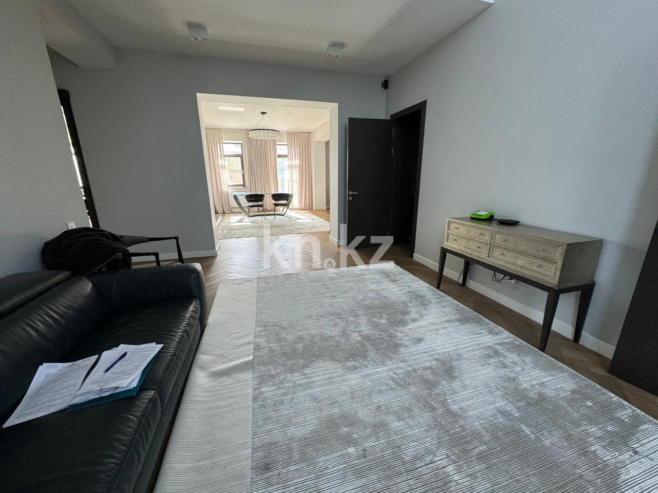 Аренда 5-комнатного дома, 380 м², Кыз Жибек, дом  18 - Аренда квартир помесячно в Казахстане фото 1 из 40