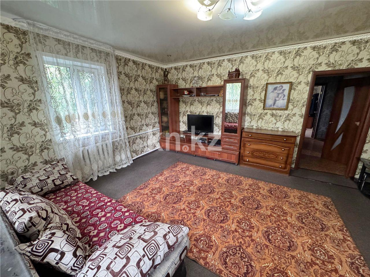 Продажа 4-комнатного дома, 102 м², ул. Больничная, дом  25 - Продажа домов, коттеджей в Караганде фото 2 из 9