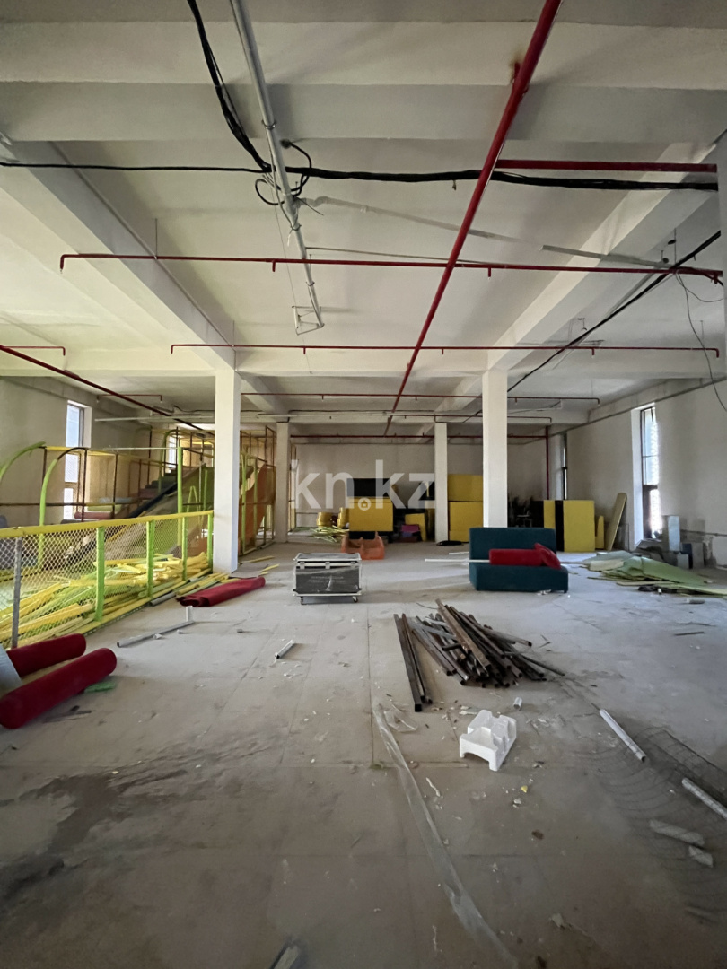 Аренда здания, 1000 м² - Аренда недвижимости в Шымкенте фото 8 из 13