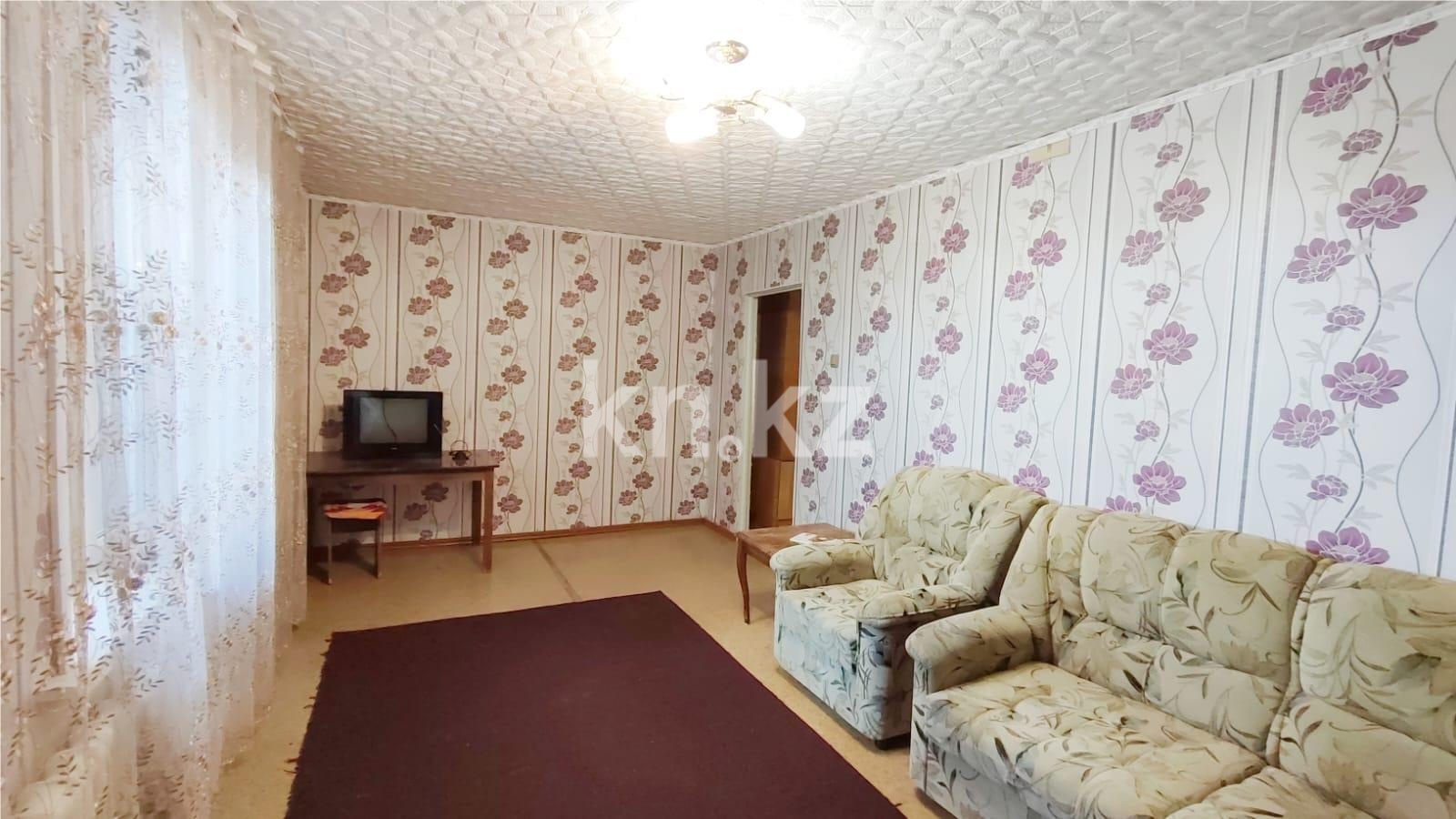 Продажа 2-комнатной квартиры, 50 м², мкр-н 18 - Продажа  двухкомнатных квартир в Караганде фото 2 из 19