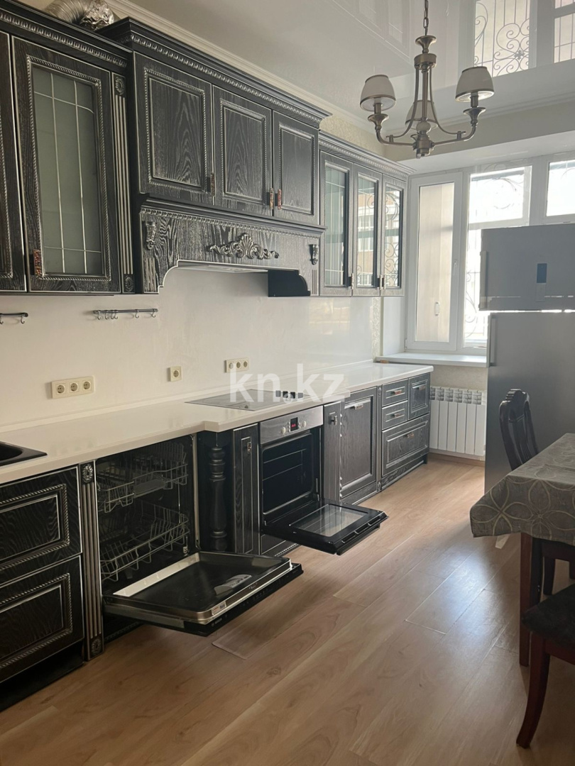 Аренда 3-комнатной квартиры, 101 м² - Аренда трехкомнатных квартир помесячно в Астане фото 1 из 15