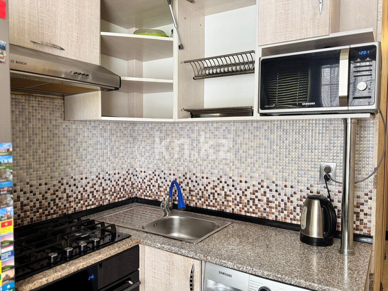 Продажа 2-комнатной квартиры, 43 м², мкр-н 13, дом  34 в Караганде - фото 7