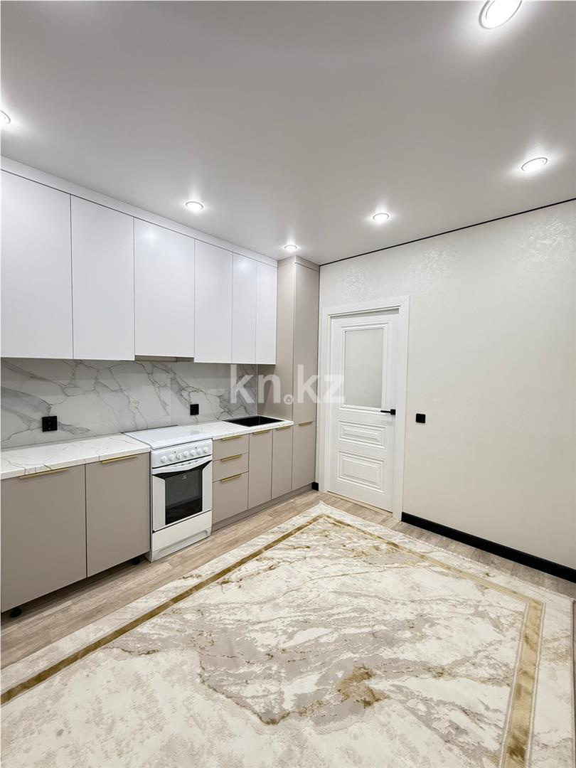 Продажа 1-комнатной квартиры, 40 м², пр. Момышулы в Астане - фото 2