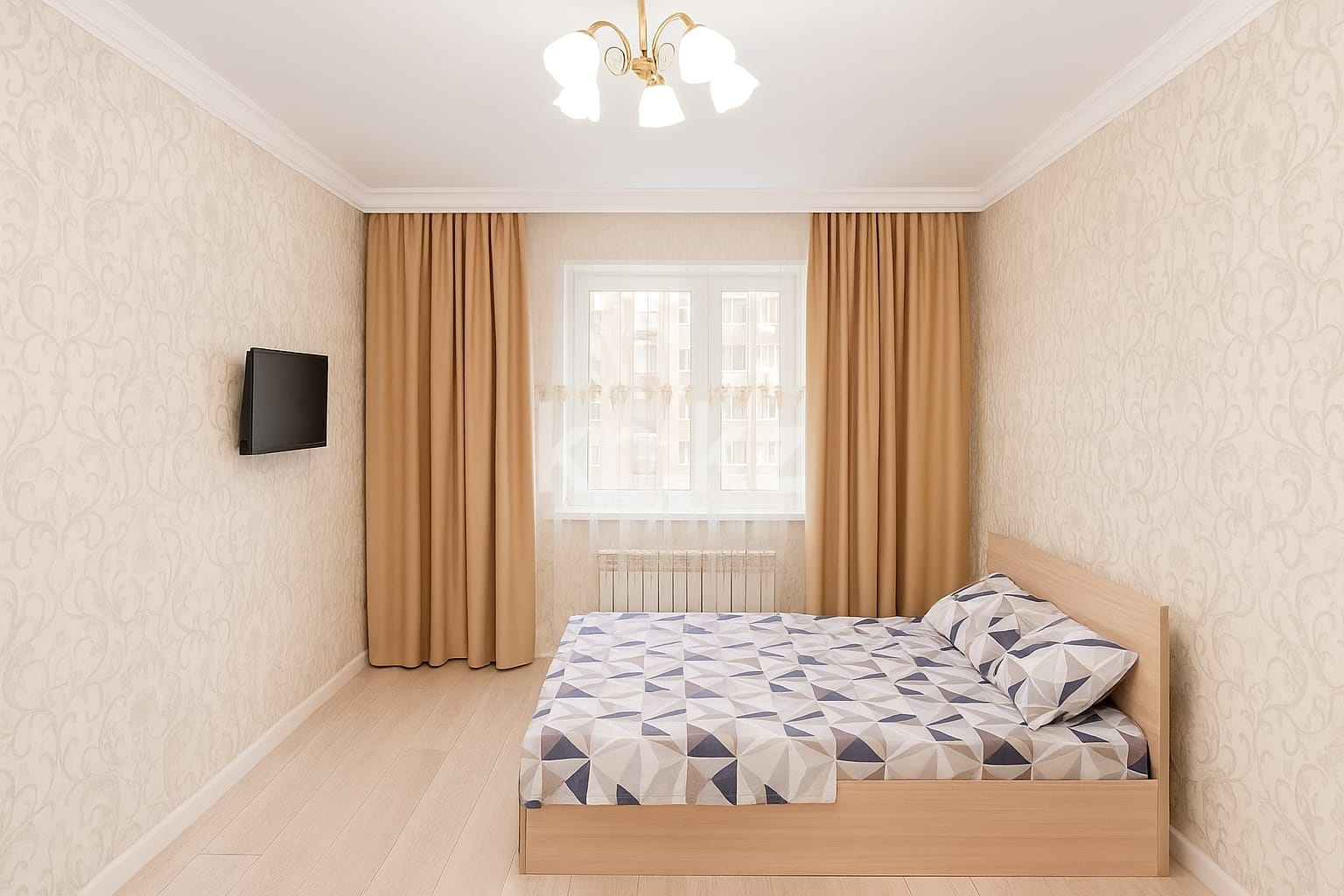 Аренда 1-комнатной квартиры посуточно, 40 м², пр. Кабанбай батыра, дом  29/2 - ул. Сыганак - Аренда  однокомнатных квартир посуточно в Астане без посредников с фото фото 1 из 13