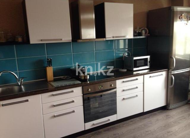 Аренда 3-комнатной квартиры, 107 м², пр. Республики, дом  1/3 - Аренда квартир помесячно в Караганде фото 4 из 11