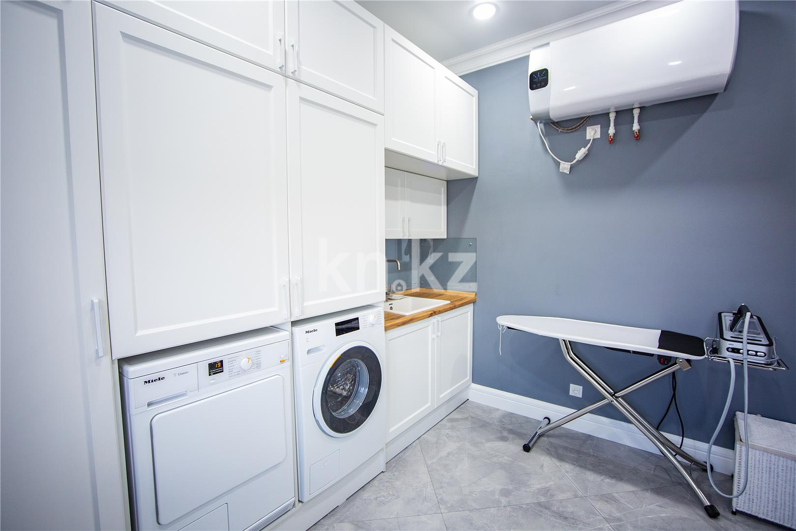 Продажа 4-комнатной квартиры, 154 м², ул. Аманжолова в Караганде - фото 7