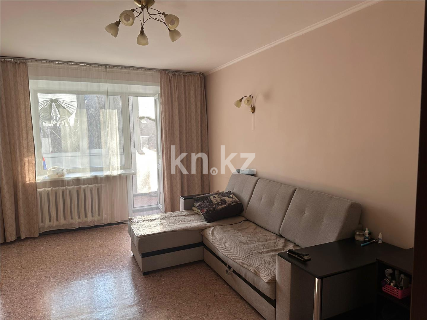 Продажа 3-комнатной квартиры, 56 м², ул. Аманжолова в Караганде - фото 2