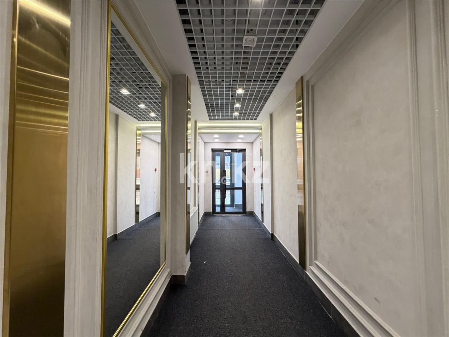 Продажа 1-комнатной квартиры, 36.7 м², пр. Туран в Астане - фото 9