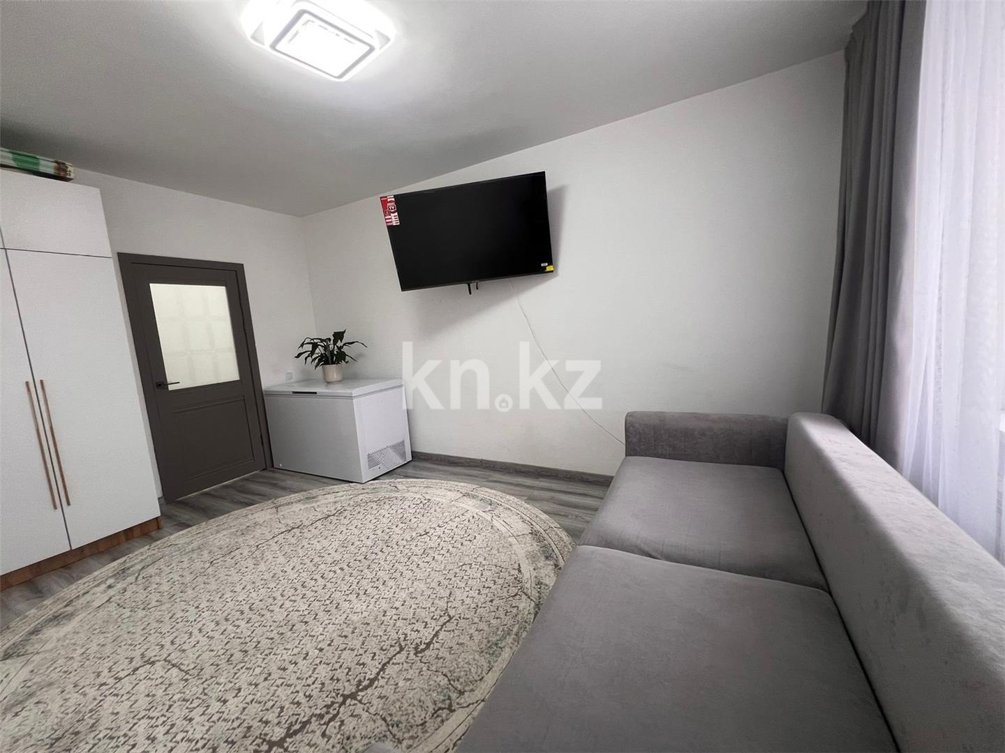 Продажа 3-комнатной квартиры, 89 м², пр. Шахтеров, дом  60 в Караганде - фото 8
