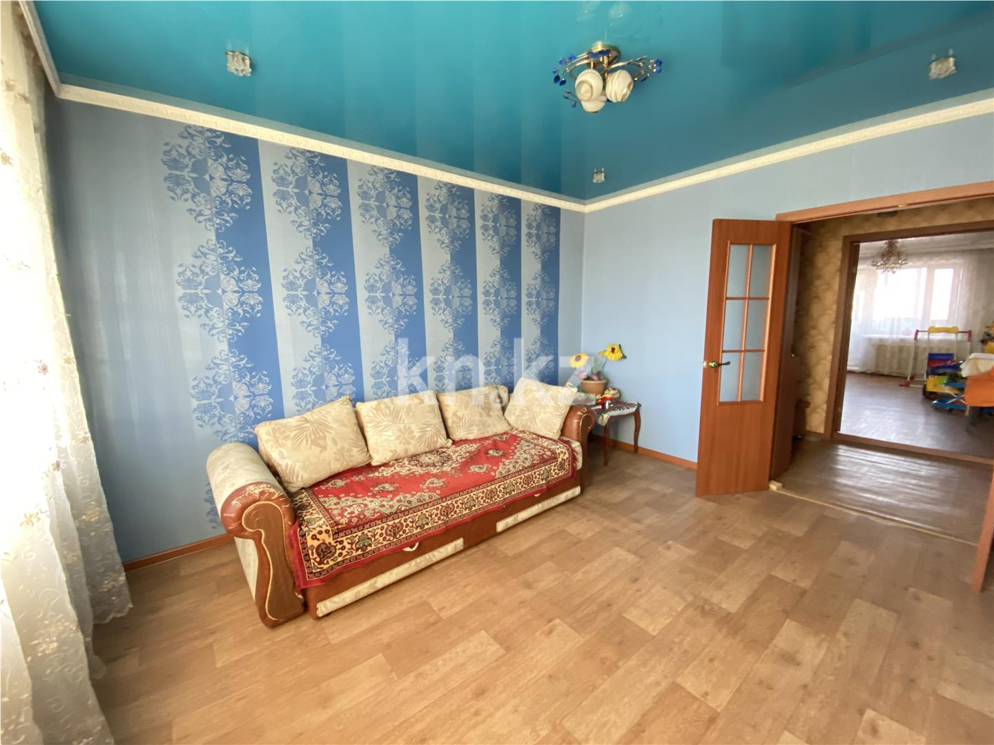 Продажа 4-комнатной квартиры, 79 м², ул. Металлистов - Продажа квартир в Караганде фото 3 из 13