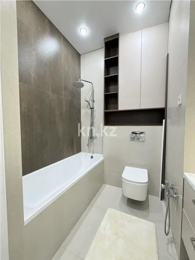 Продажа 4-комнатной квартиры, 70 м² в Алматы - фото 4