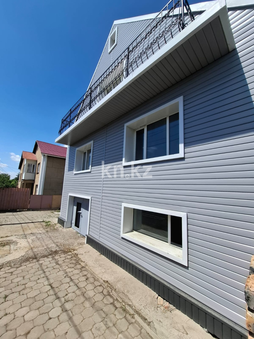Продажа 6-комнатного дома, 216.4 м² - Продажа домов, коттеджей в Казахстане - страница 20 фото 2 из 20