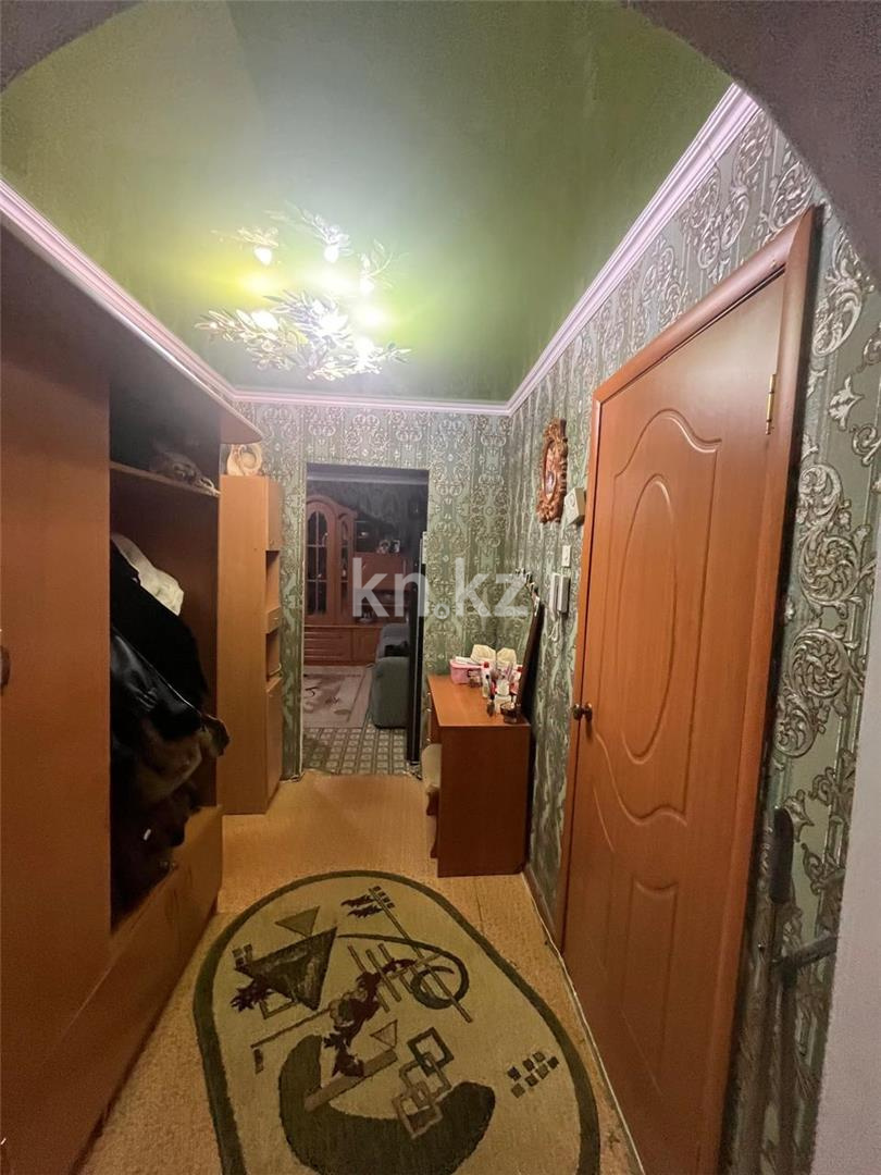 Продажа 2-комнатной квартиры, 47 м², мкр-н Мамраева (Восток-5), дом  15 - Продажа квартир в Караганде фото 8 из 12