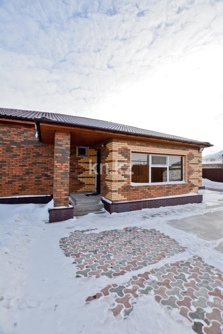 Продажа 5-комнатного дома, 224 м², Алакол, дом  17 - Продажа квартир в Акмолинской области фото 5 из 10