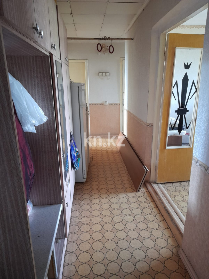 Продажа 3-комнатной квартиры, 68 м², мкр-н 6, дом  9а - Продажа  трехкомнатных квартир в Караганде без посредников фото 1 из 14