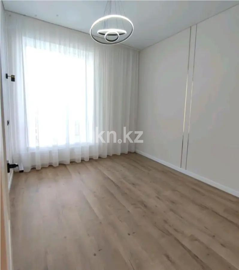 Продажа 3-комнатной квартиры, 71 м², ул. Утеген батыра, дом  11в в Алматы - фото 4