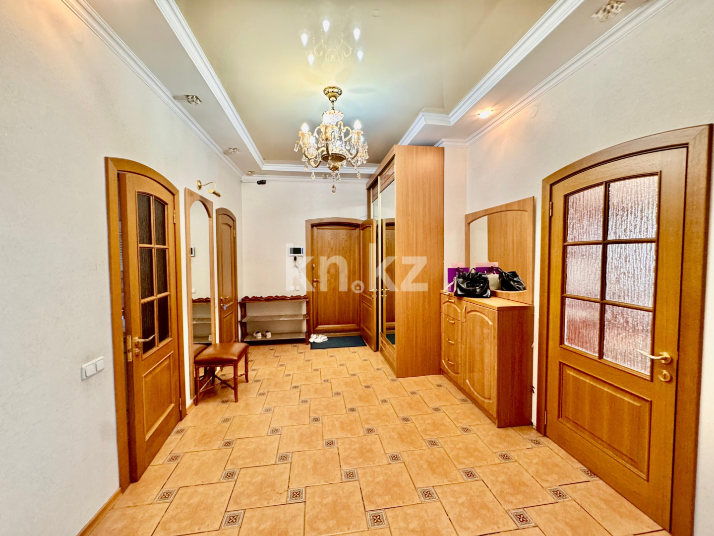 Продажа 6-комнатной квартиры, 383 м², Иманбаева, дом  12/1 - Продажа  пятикомнатных квартир в новостройках Астаны фото 35 из 40