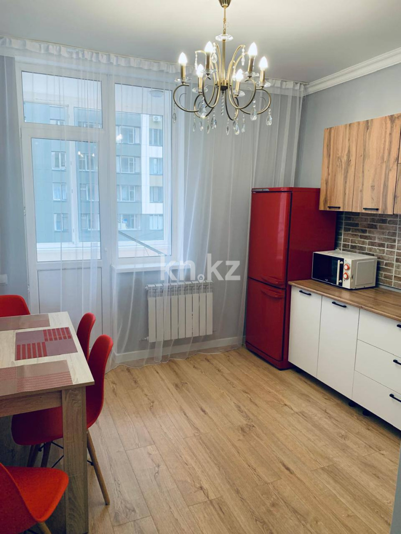 Аренда 1-комнатной квартиры, 42 м² в Астане
