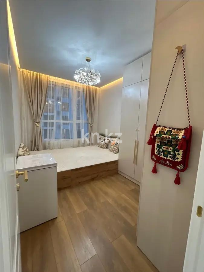 Продажа 3-комнатной квартиры, 62 м², пр. Абая, дом  160 в Алматы - фото 3