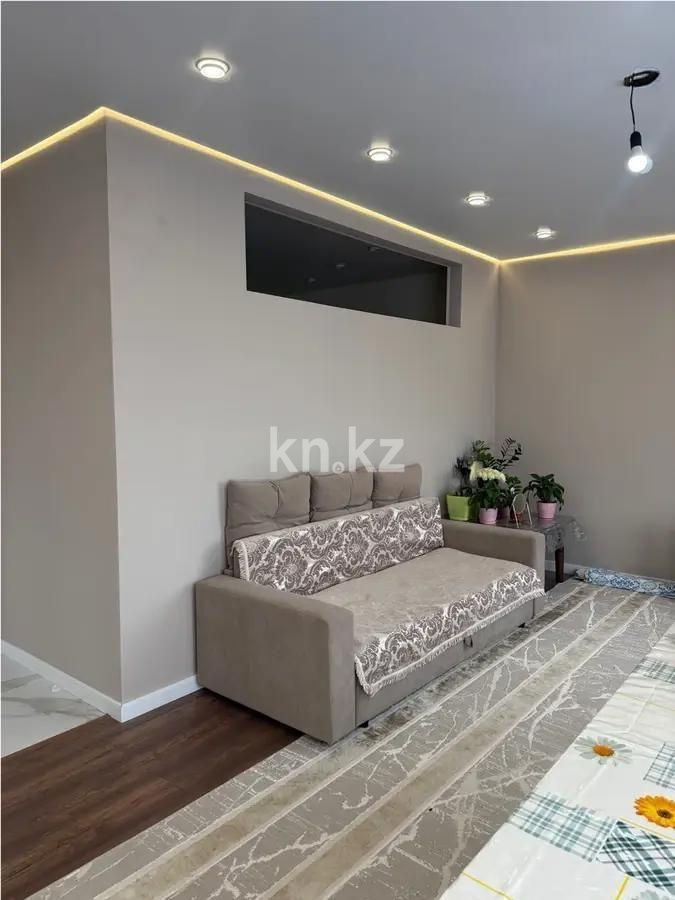 Продажа 3-комнатной квартиры, 72 м², ул. Жолымбет, дом  42/5 - Продажа  трехкомнатных квартир в Алматы с фото фото 1 из 8