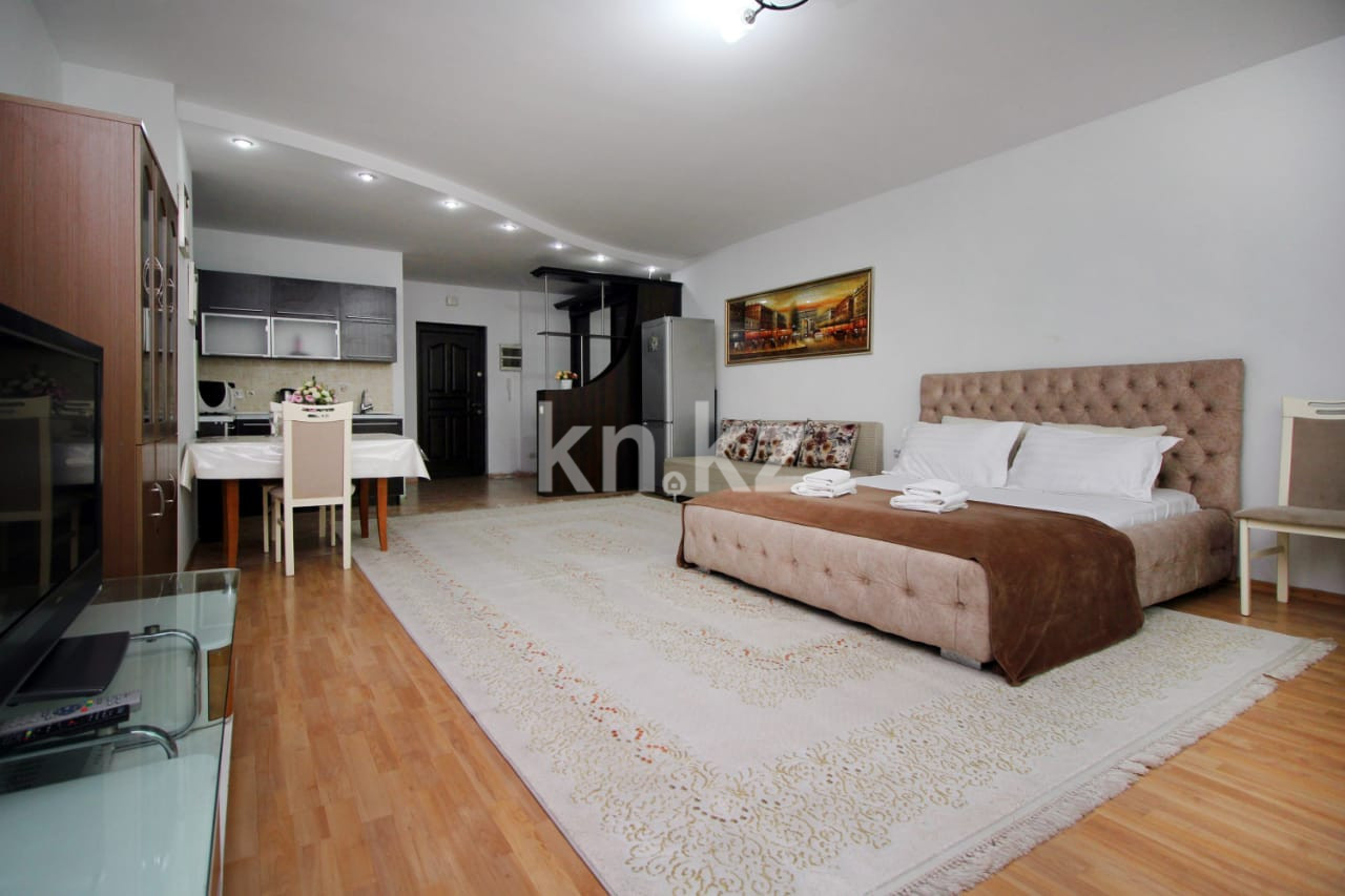 Аренда 1-комнатной квартиры посуточно, 50 м², ул. Хусаинова, дом  225 - ул. Ескараева - Аренда жилой и коммерческой недвижимости в Алматы фото 9 из 20